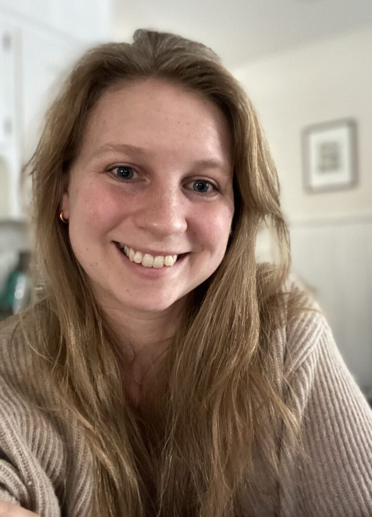 the naturally nurtured child blog author woman smiling